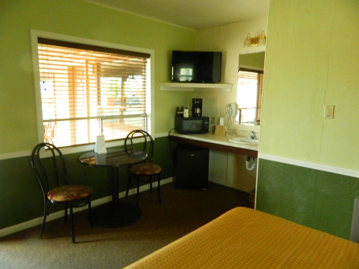Country Motor Inn Livingston Ngoại thất bức ảnh